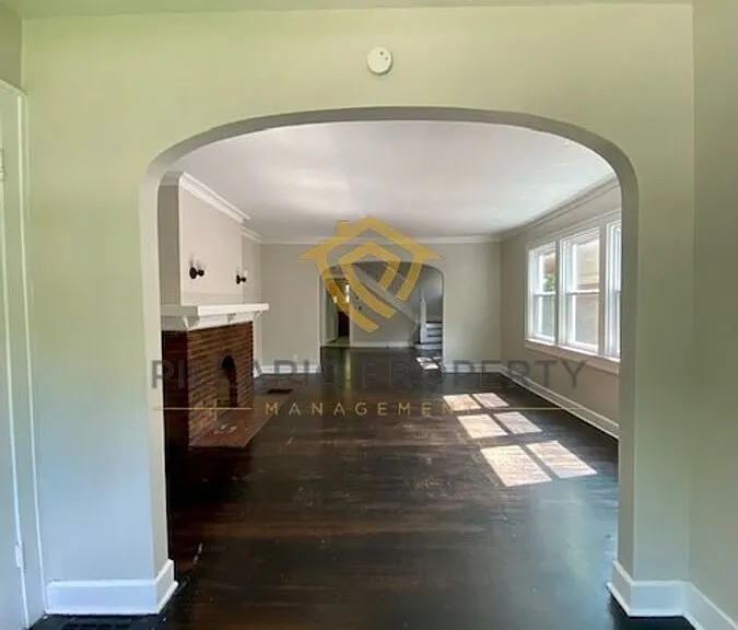 4515 N College Ave — Photo 6