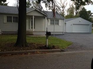 110 Cahokia Park Dr, Cahokia, IL 62206