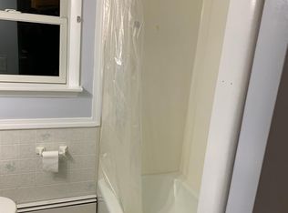 360 Pendar Rd UNIT B, North Kingstown, RI 02852