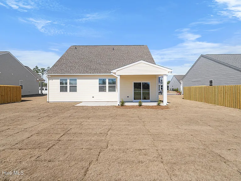 7418 Linda Vista Ln — Photo 4