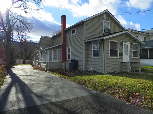 210 E Steuben St, Bath, NY 14810