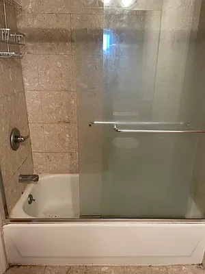 Rented by Chartwell Manhattan Realty | media 24