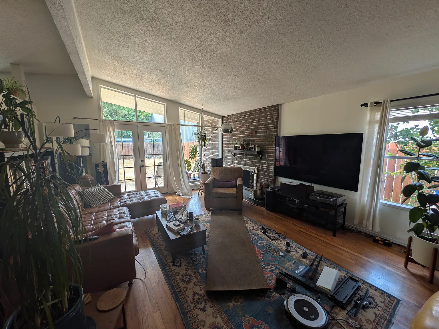 3 bed, 1447 sqft, $1,000 — Photo 3
