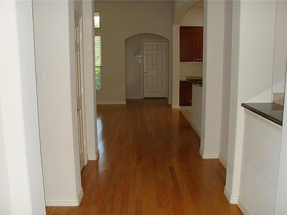 2nd image of 1202 Sunrise Dr