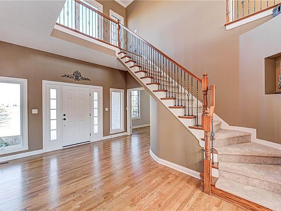 2nd image of 7165 Kennesaw Cir