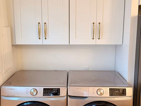 5th image of 99-103 E Jefferson Ave