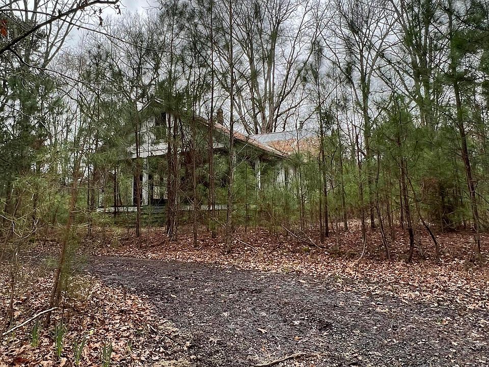 2nd image of 228 Johnston Rd #2