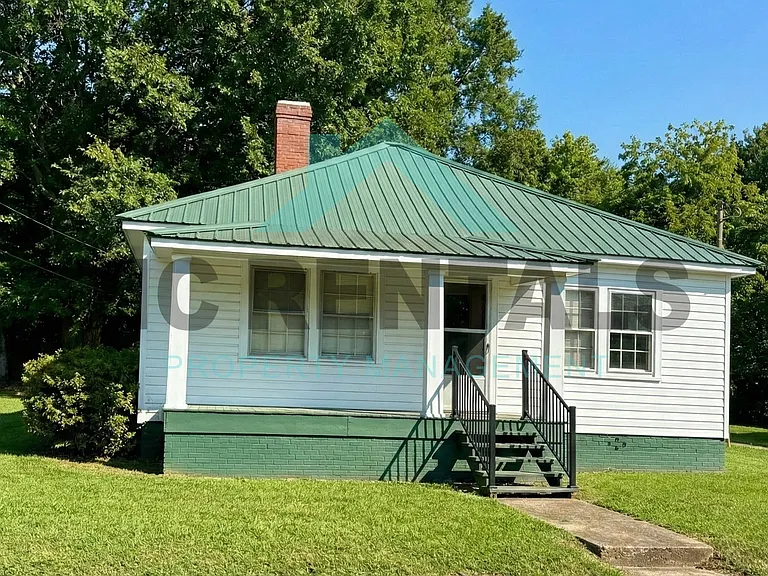 1318 Front St — Photo 1