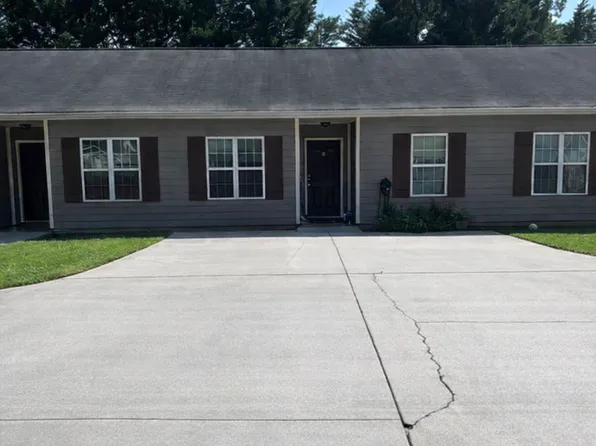 806 Smith Ave #B, Cedartown, GA 30125