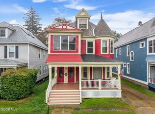 1106 Parkwood Blvd, Schenectady, NY 12308