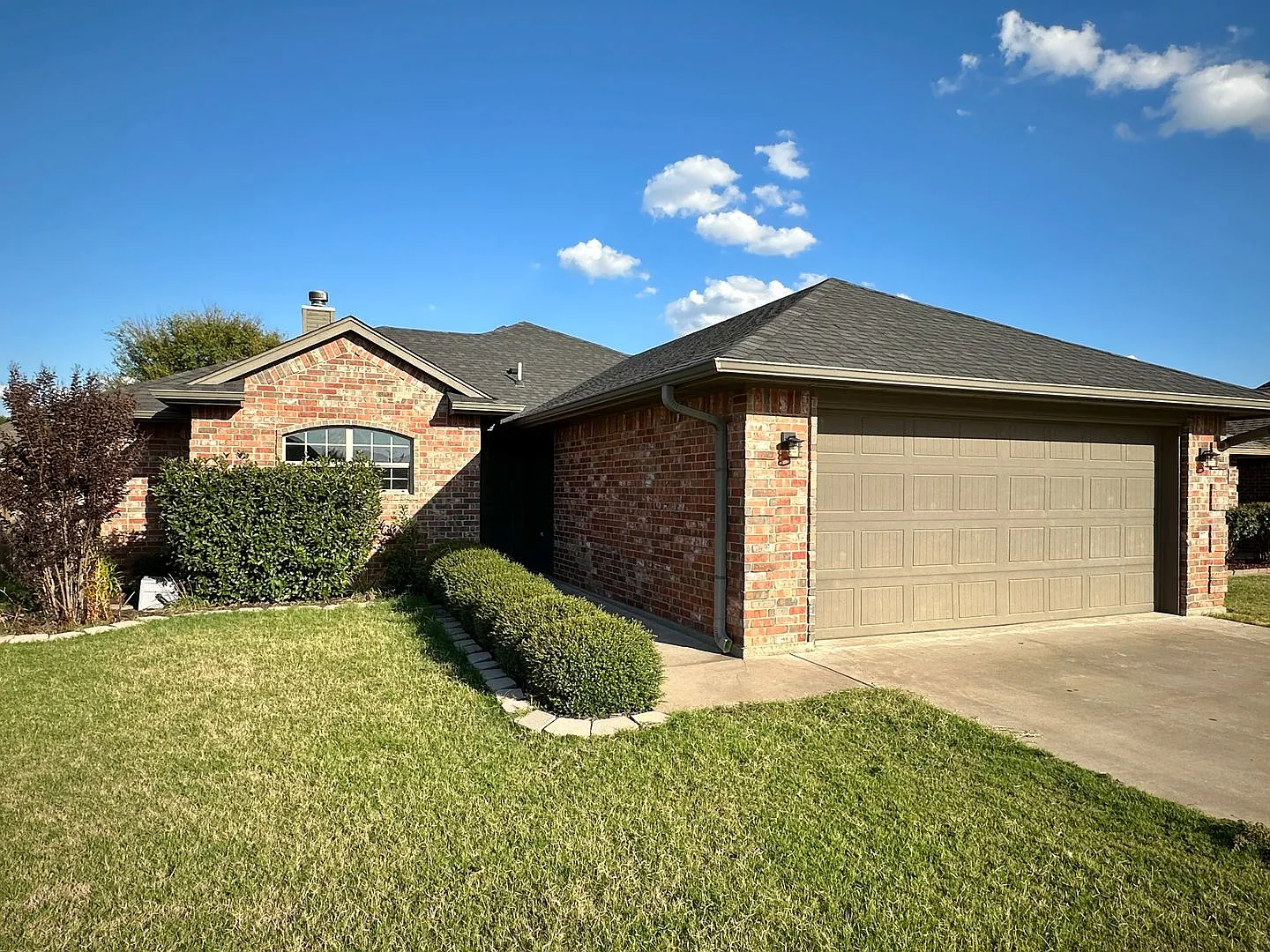 607 Granite Cache, OK — Photo 1