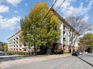 1101 W 1st St APT 412, Charlotte, NC 28202