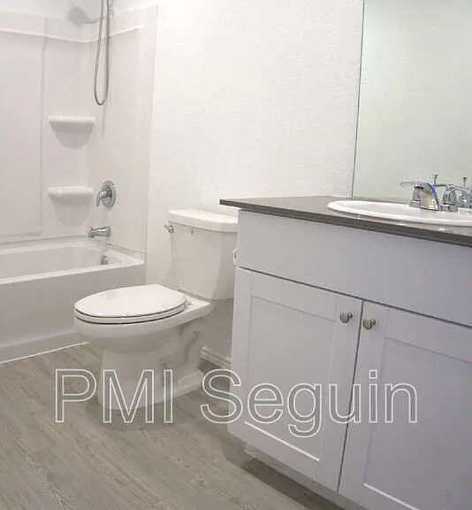809 Riviera Ct — Photo 12