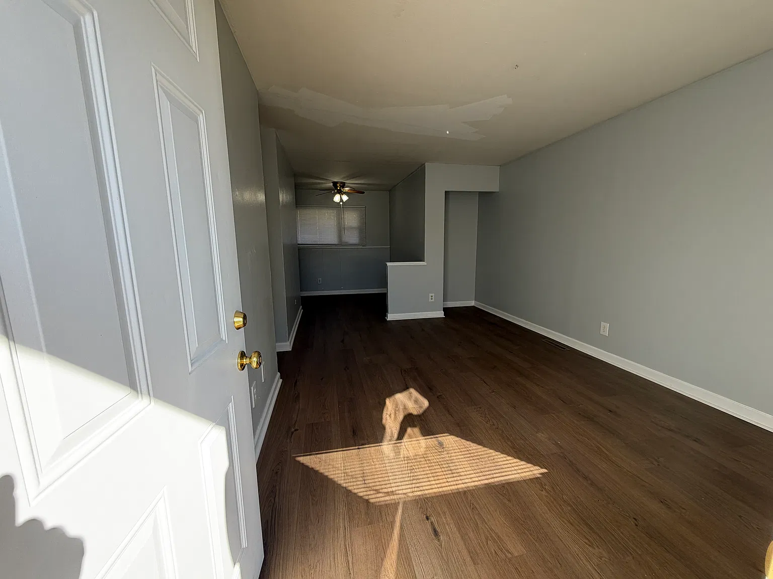 3 bed, 850 sqft, $1,500 — Photo 3
