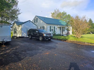 1561 Howlett St, Hillsville, VA, 24343