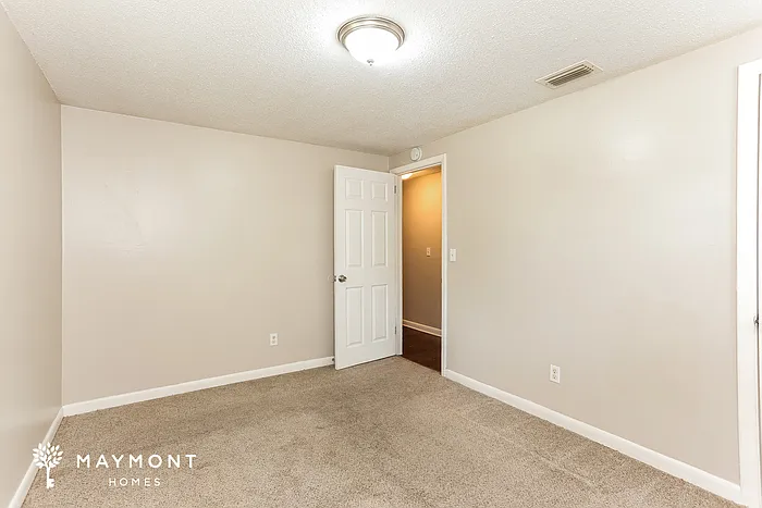 6019 Verdes Rd — Photo 10