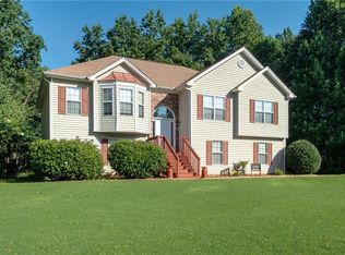 6264 Saturn Dr, Flowery Branch, GA 30542