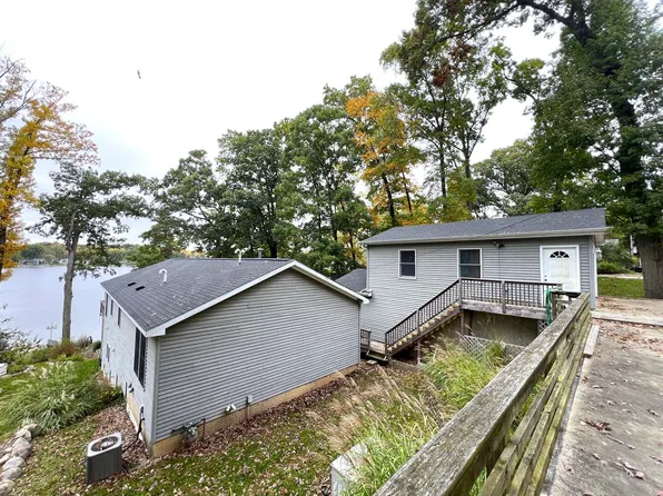 58310 E Clear Lake Rd, Three Rivers, MI 49093