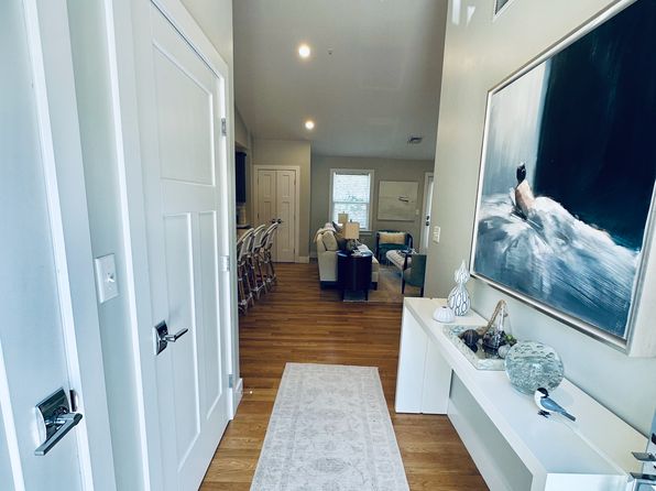 220 Center St UNIT 14