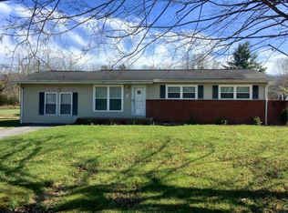 220 Simmons Ave, Erwin, TN 37650