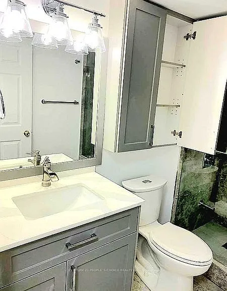 35 Kingsbridge Garden Cir #1008 — Photo 18