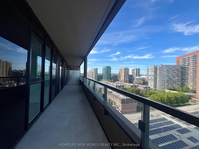 285 Dufferin St #811 — Photo 14