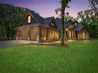 119 Pinnacle Club Dr, Mabank, TX 75156