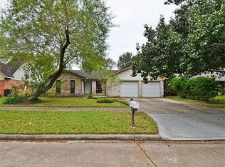 16219 Deer Lick Dr, Houston, TX 77090