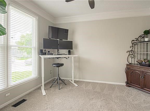 4th image of 11300 W 129th Ter