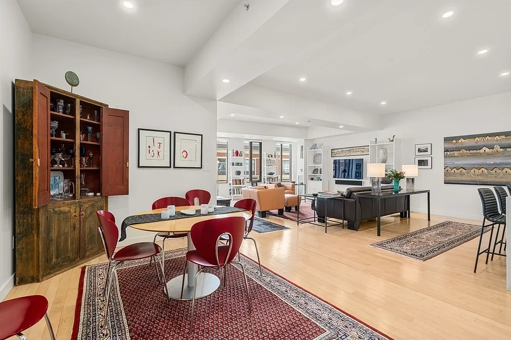 2 bed, 2.5 bath, $3,900 — Photo 2