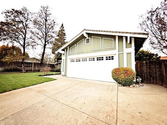 3rd image of 579 Fruitvale Ave