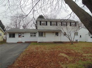 315 Biscayne Dr, Rochester, NY 14612