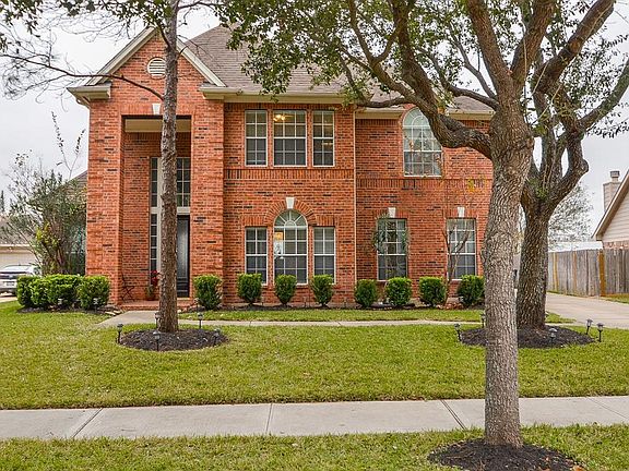 2nd image of 1619 Brazos Gate Dr