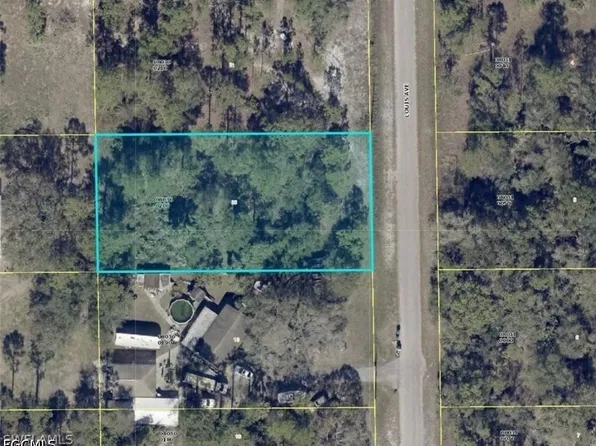 1015 Louis Ave, Lehigh Acres, FL 33972