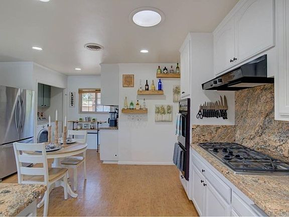 3rd image of 8044 El Capitan Dr
