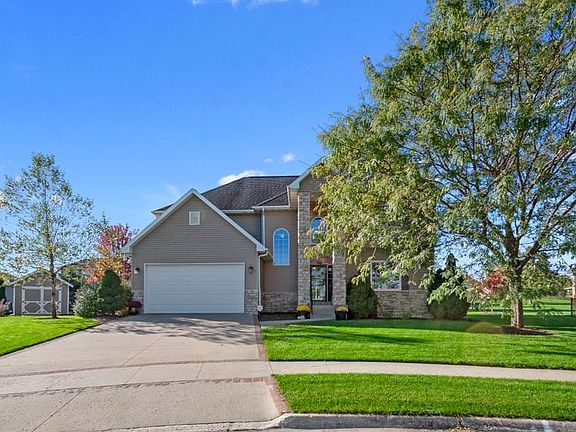 2nd image of 1560 Mink Cir