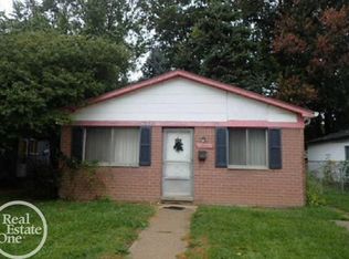19101 Illinois St, Roseville, MI