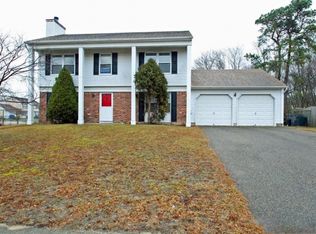 600 Haifa Ct, Toms River, NJ 08753