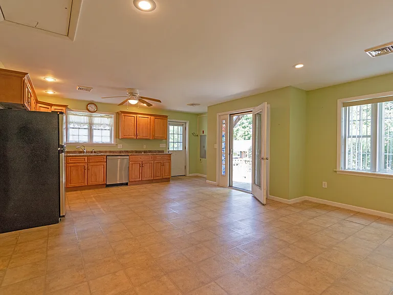 6 Myer Ln — Photo 8