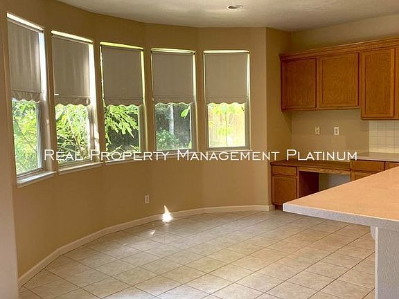 5th image of 2658 E Shea Dr