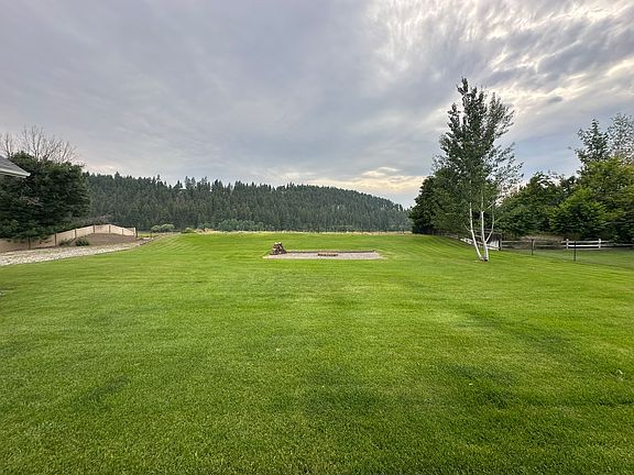 3rd image of 1160 Rocky Meadows Trl