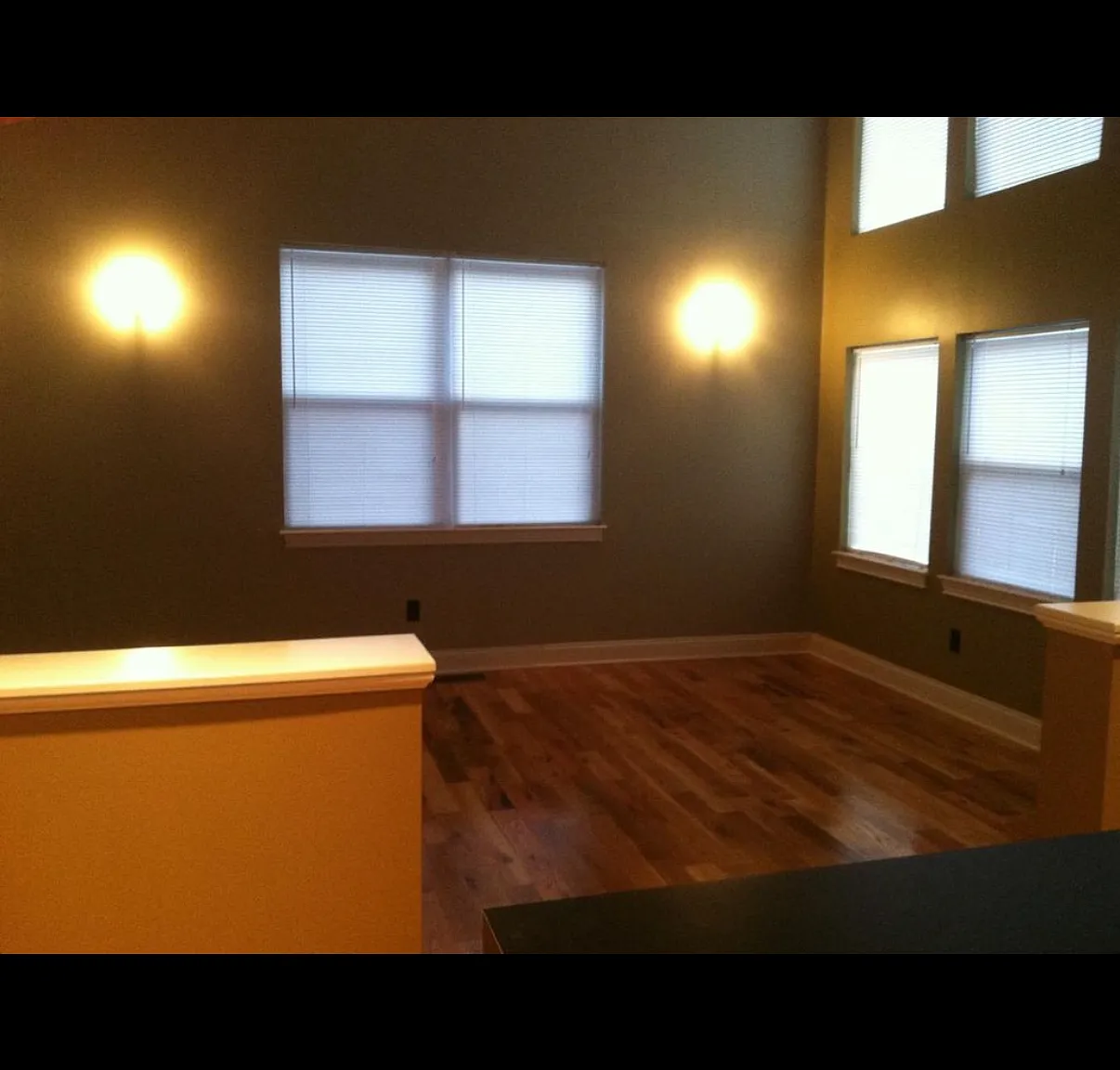 1 bed, $950 — Photo 1