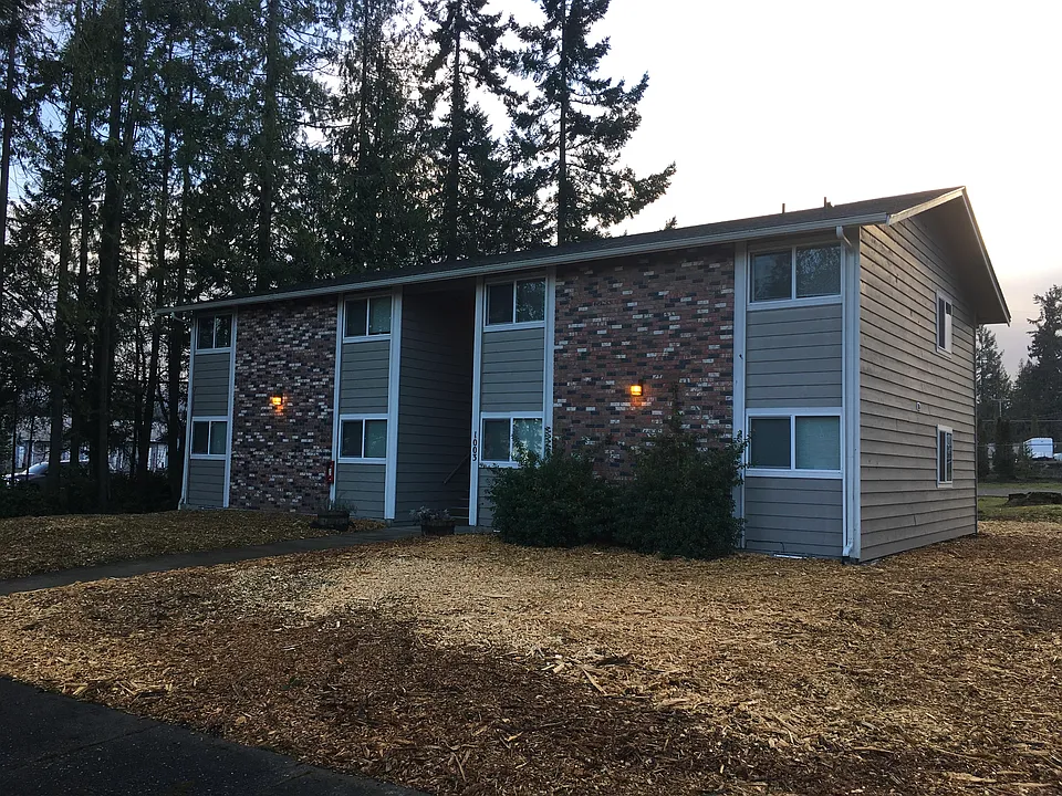 4 Plex apt 1 bottom unit