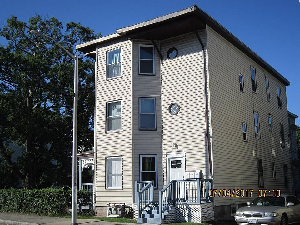 2nd image of 69 Maywood St