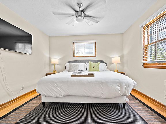5th image of 3927 Holmes St