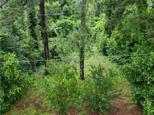 111 Kensington Cir, Fayetteville, NC 28301