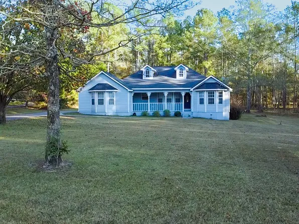 318 Graham Woods Ct, Gray, GA 31032