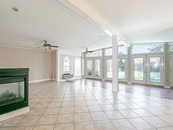 4th image of 314 Eastview Dr