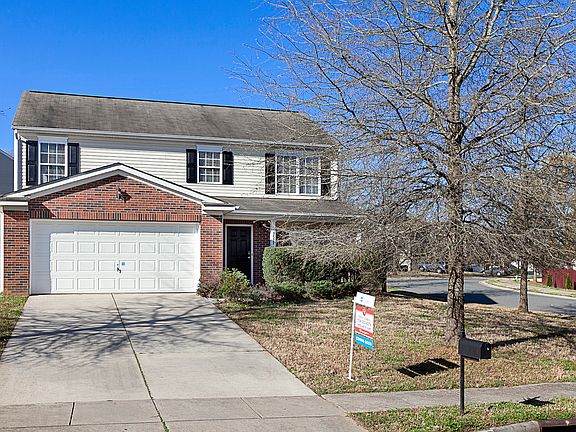 2nd image of 3527 Larkhaven Village Dr