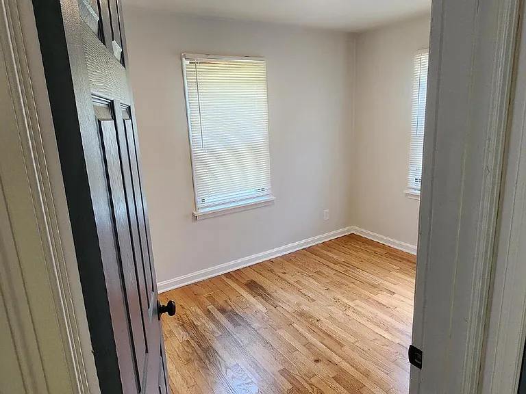 509 Ballman Ave — Photo 3